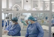 Οικονόμου: Αυξάνεται το νοσοκομειακό επίδομα των εντατικολόγων